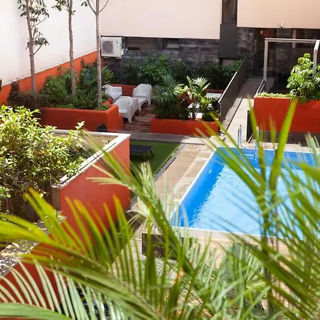 Ferienwohnung Enjoybcn Patio De Gala Barcelona Exterior foto